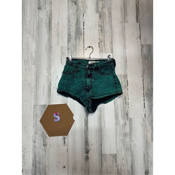 Green mini Jean short - Picture 2 of 10